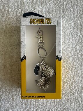 Peanuts Snoopy Crystal Clip-On Bag Charm